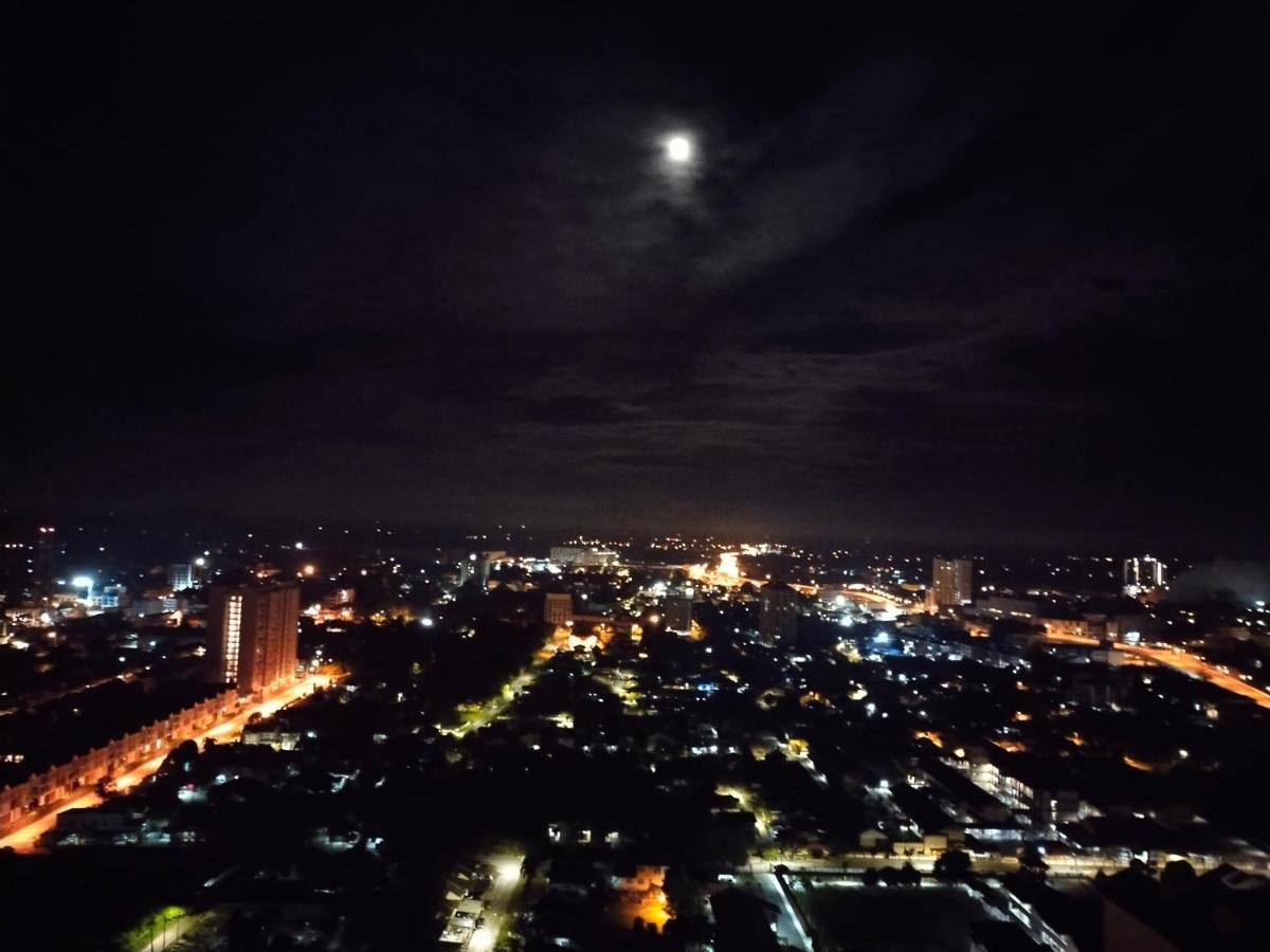 Cmk Apartmen Mutiara Tower 3 Bedroom Kota Bharu#Netflix Luaran gambar